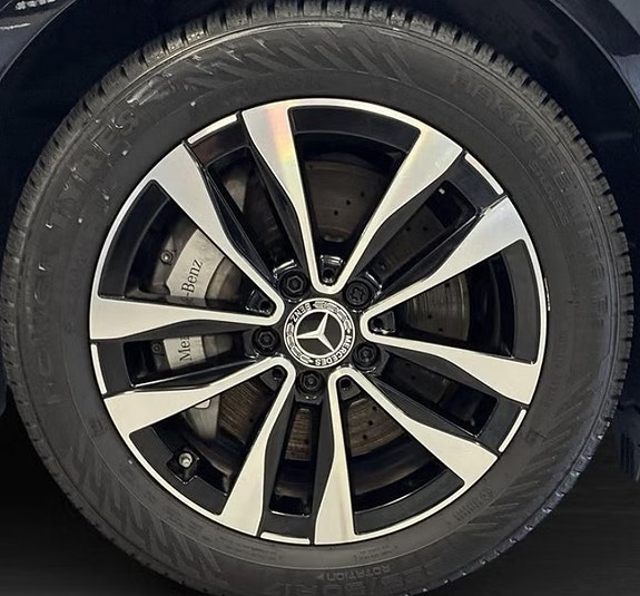 Mercedes-Benz C300 e 19 of 19