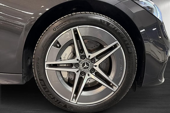 Mercedes-Benz C300 e 18 of 19