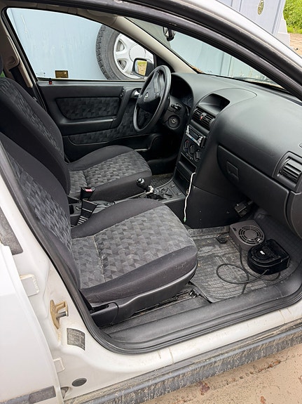 Opel Astra 3 of 5