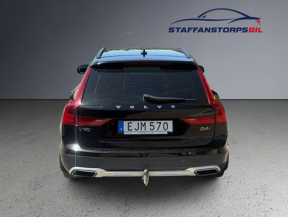 Volvo V90 Cross Country 6 of 12