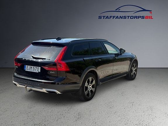 Volvo V90 Cross Country 5 of 12