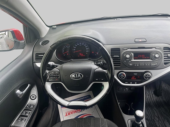 Kia Picanto 7 of 9