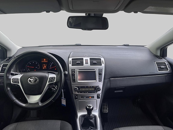 Toyota Avensis 7 of 11