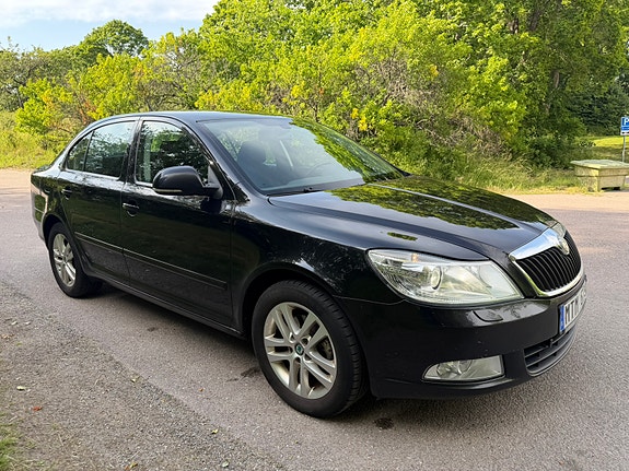 Skoda Octavia 3 of 5