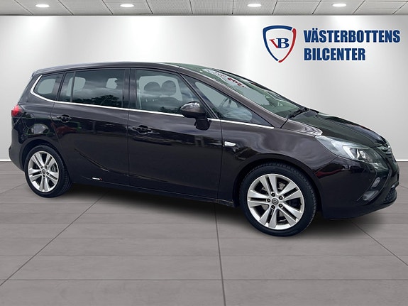 Opel Zafira Tourer 2 of 5