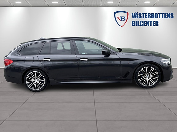 BMW 530d 2 of 5