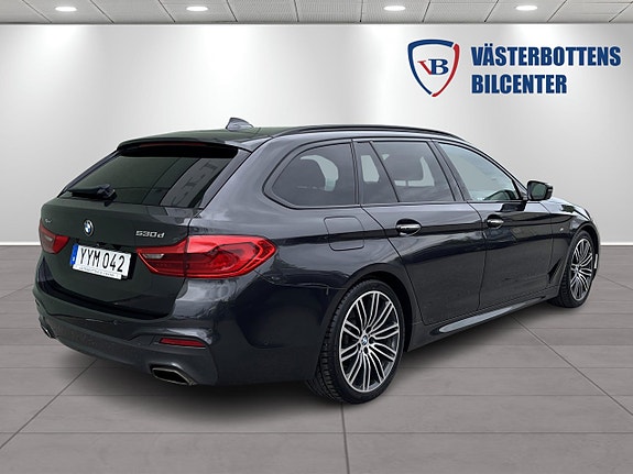 BMW 530d 3 of 5