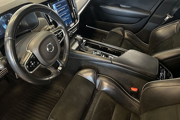 Volvo V90 11 of 30