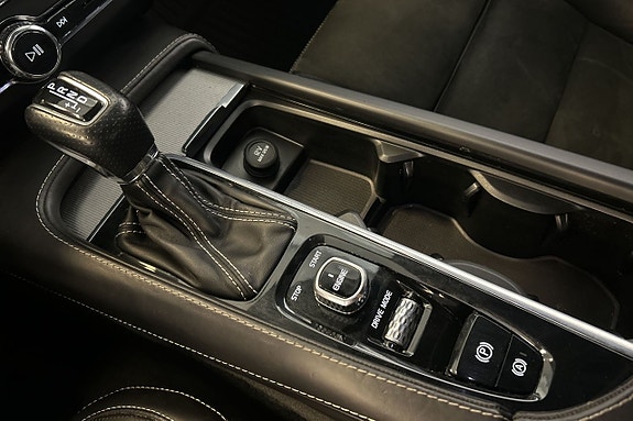 Volvo V90 28 of 30