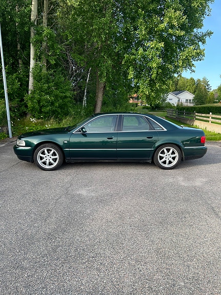 Audi A8 4 of 5