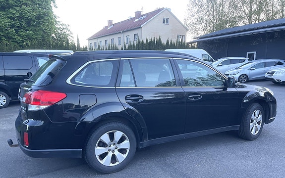Subaru Outback 7 of 19