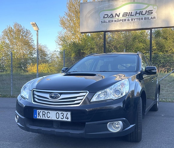 Subaru Outback 3 of 5
