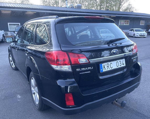 Subaru Outback 10 of 19