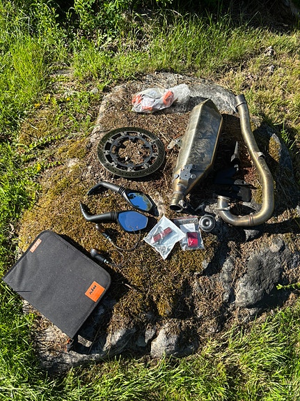 KTM 690 SMC R 7 of 7