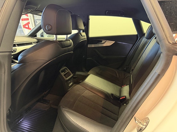 Audi A5 9 of 17