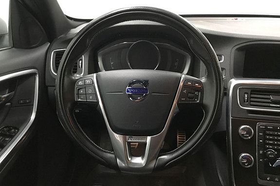 Volvo S60 16 of 23