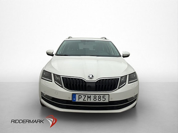 Skoda Octavia 2 of 5