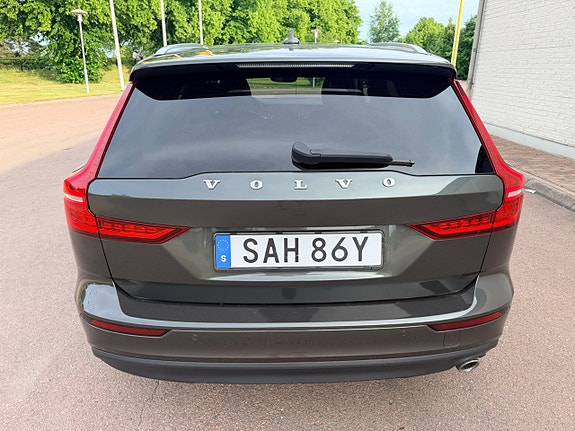 Volvo V60 5 of 5
