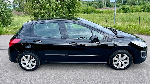 Peugeot 308 5 of 5