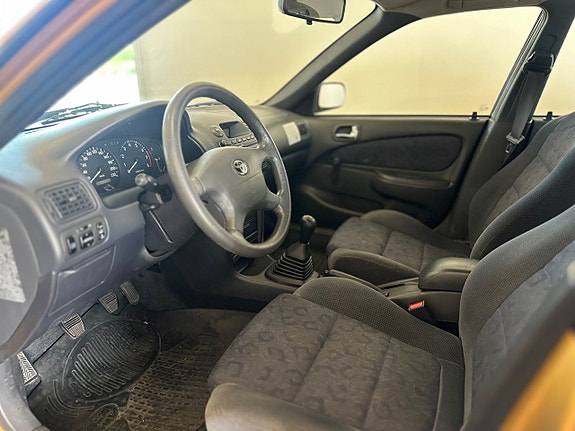 Toyota Corolla 11 of 17
