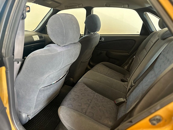Toyota Corolla 14 of 17
