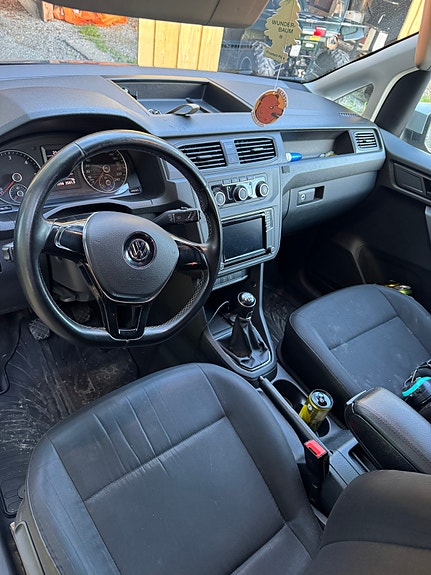 Volkswagen Caddy Alltrack 8 of 9