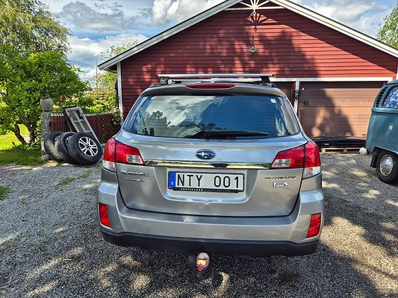 Subaru Outback 4 of 5