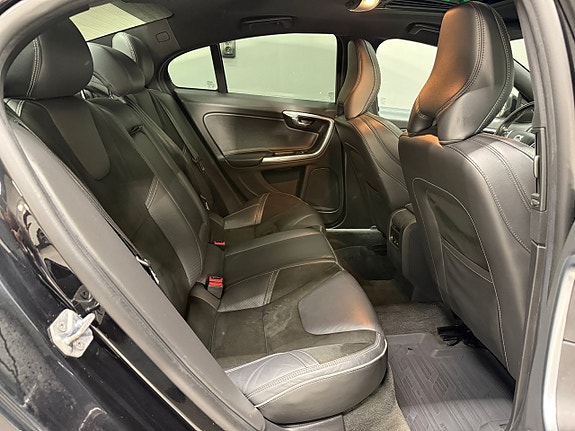 Volvo S60 12 of 21