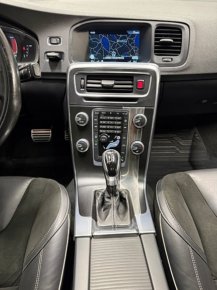 Volvo S60 15 of 21