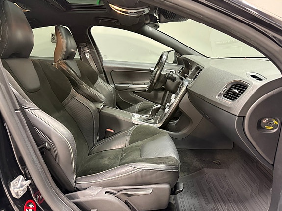 Volvo S60 10 of 21