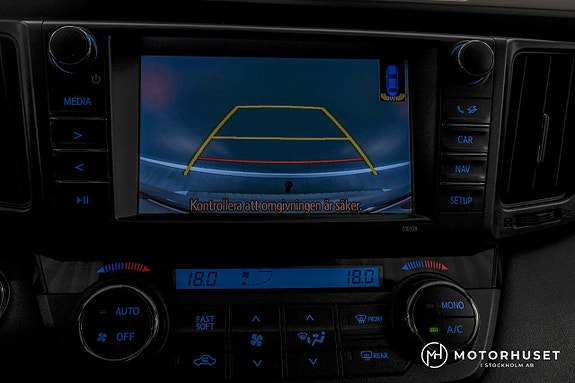 Toyota RAV4 12 of 23