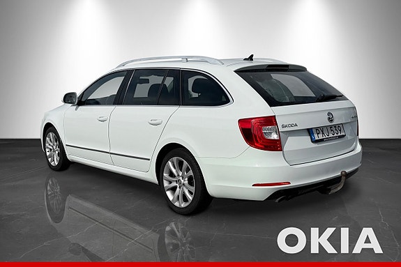 Skoda Superb 2 of 5