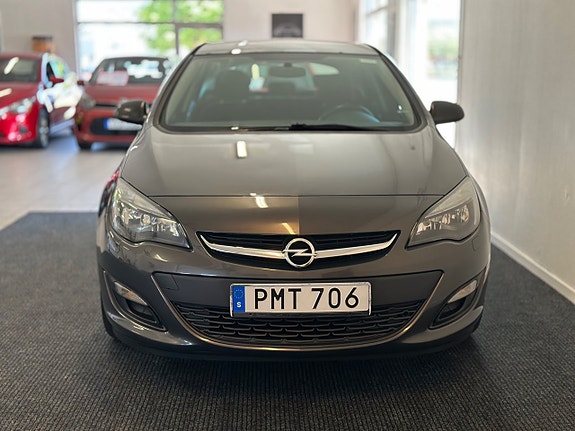 Opel Astra 2 of 5