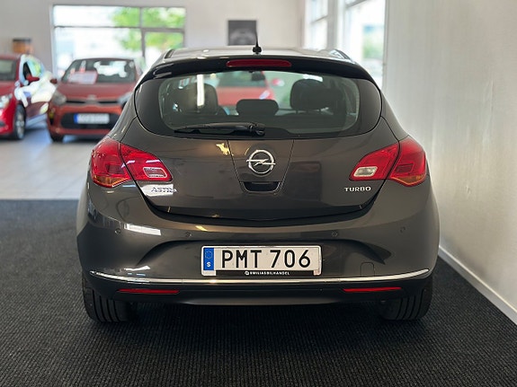 Opel Astra 3 of 5