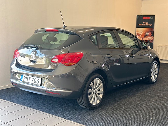 Opel Astra 5 of 5