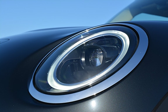 MINI Cooper S 12 of 30