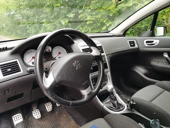 Peugeot 307 CC 4 of 5