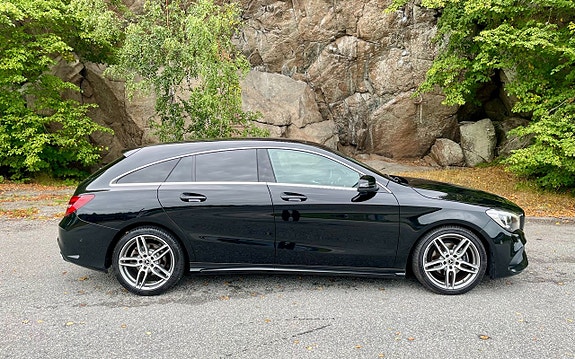 Mercedes-Benz CLA200 3 of 11