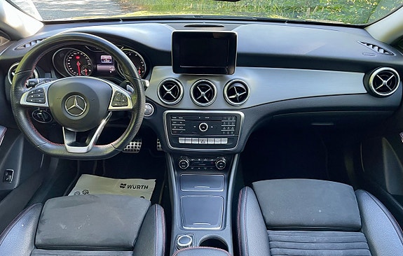 Mercedes-Benz CLA200 6 of 9