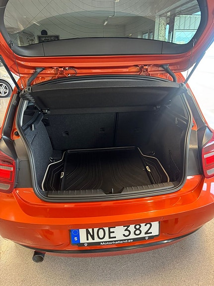 BMW 118d 10 of 11