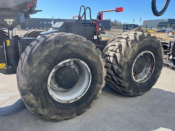Komatsu 951 11 of 15