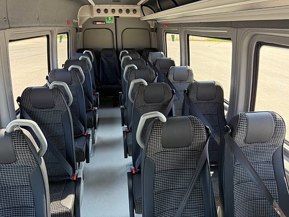 Mercedes-Benz Buss 19 pass Lift skolbuss 6 of 8