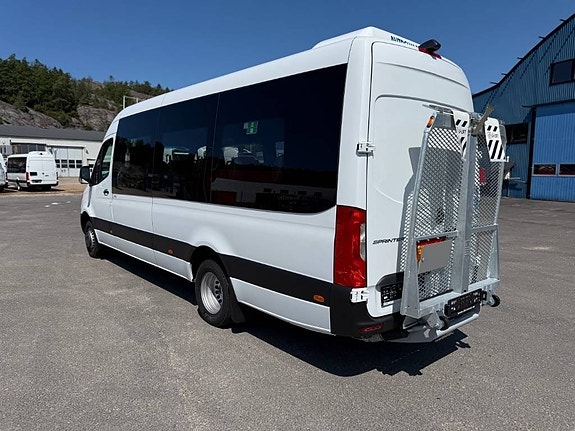 Mercedes-Benz Buss 19 pass Lift skolbuss 4 of 8