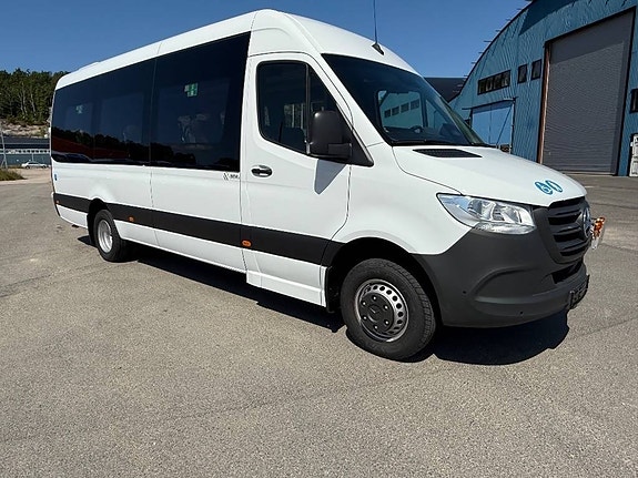 Mercedes-Benz Buss 19 pass Lift skolbuss 2 of 8