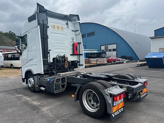 Volvo FH500 Mega Glob 4x2 6 of 9