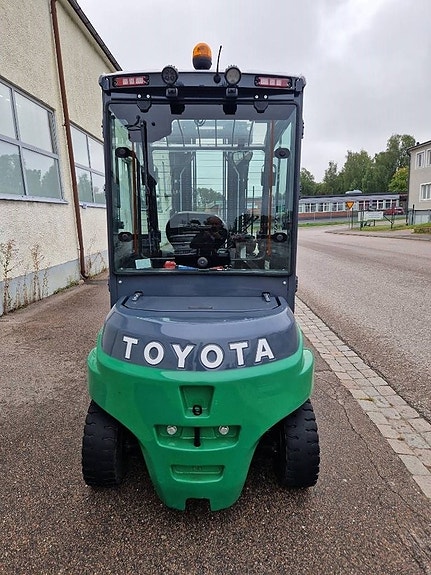 Toyota 8 FBMT 50.  851 tim 3 of 5