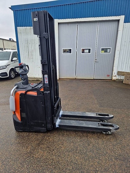 BT SPE 140 L 2 of 3