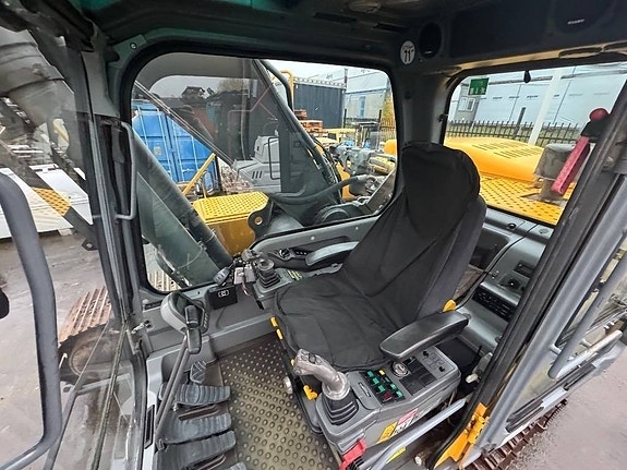 Volvo EC 290 B N LC 14 of 14