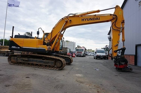 Hyundai R260LC-9A 2 of 23