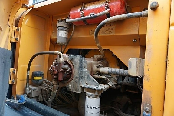 Hyundai R260LC-9A 12 of 23